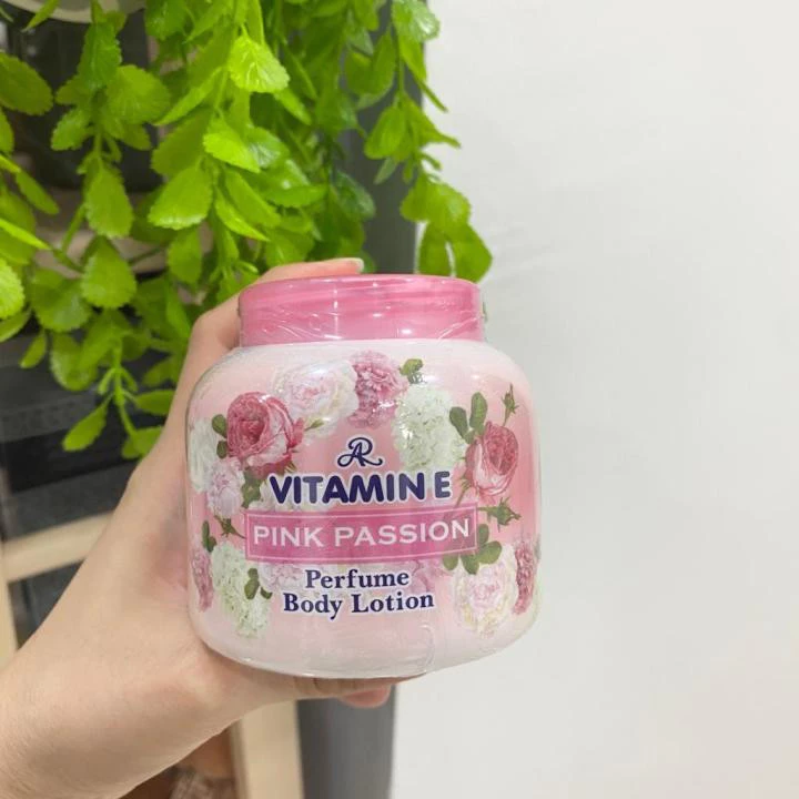 AR 维生素E 粉色热情香氛身体乳 200g 美白身体乳 1